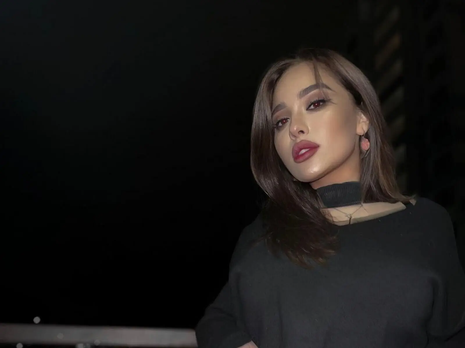 Discover AllaScarlett VIP show