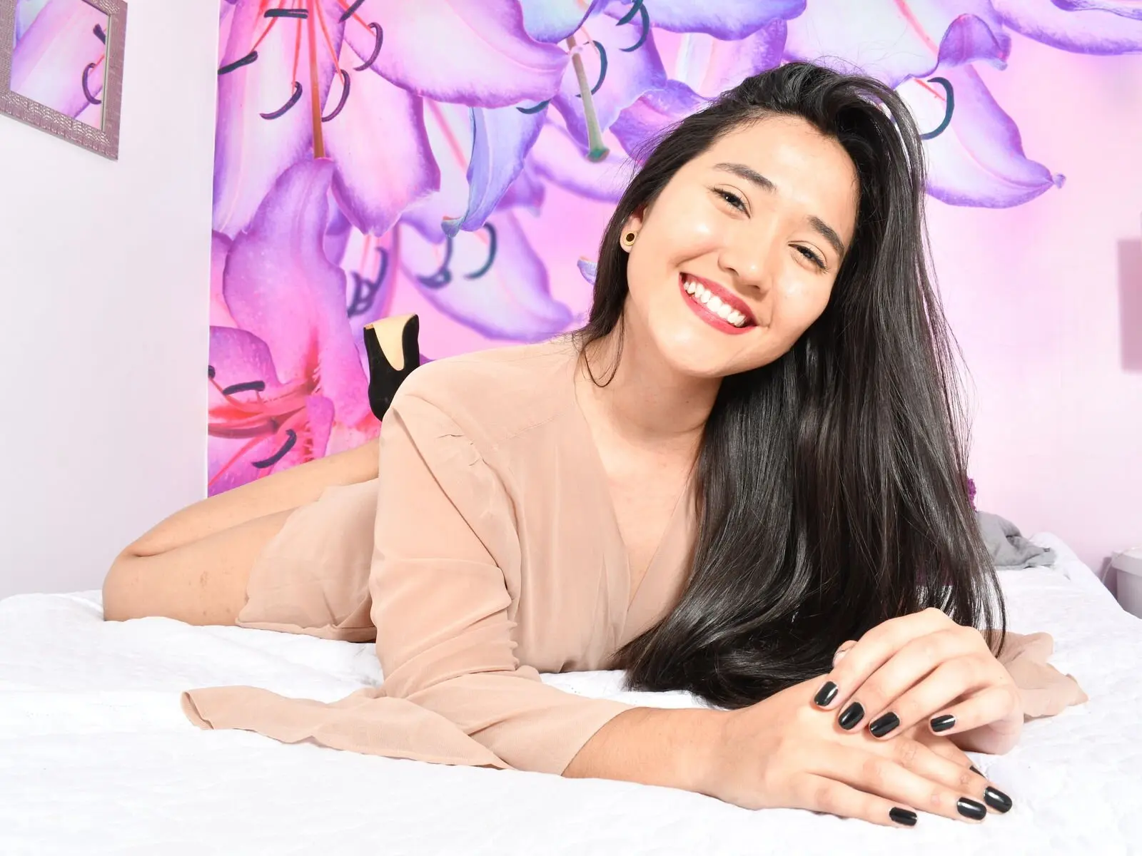 Discover ArabellaSwan VIP show