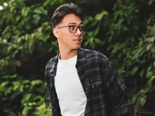 Discover AustinReed VIP show