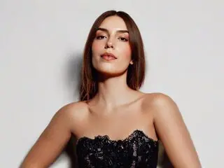 Discover BunnyNoire VIP show