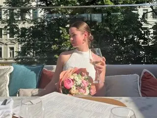 Discover CarolMeinhard VIP show