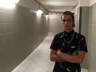 Discover ChrisalMeid VIP show