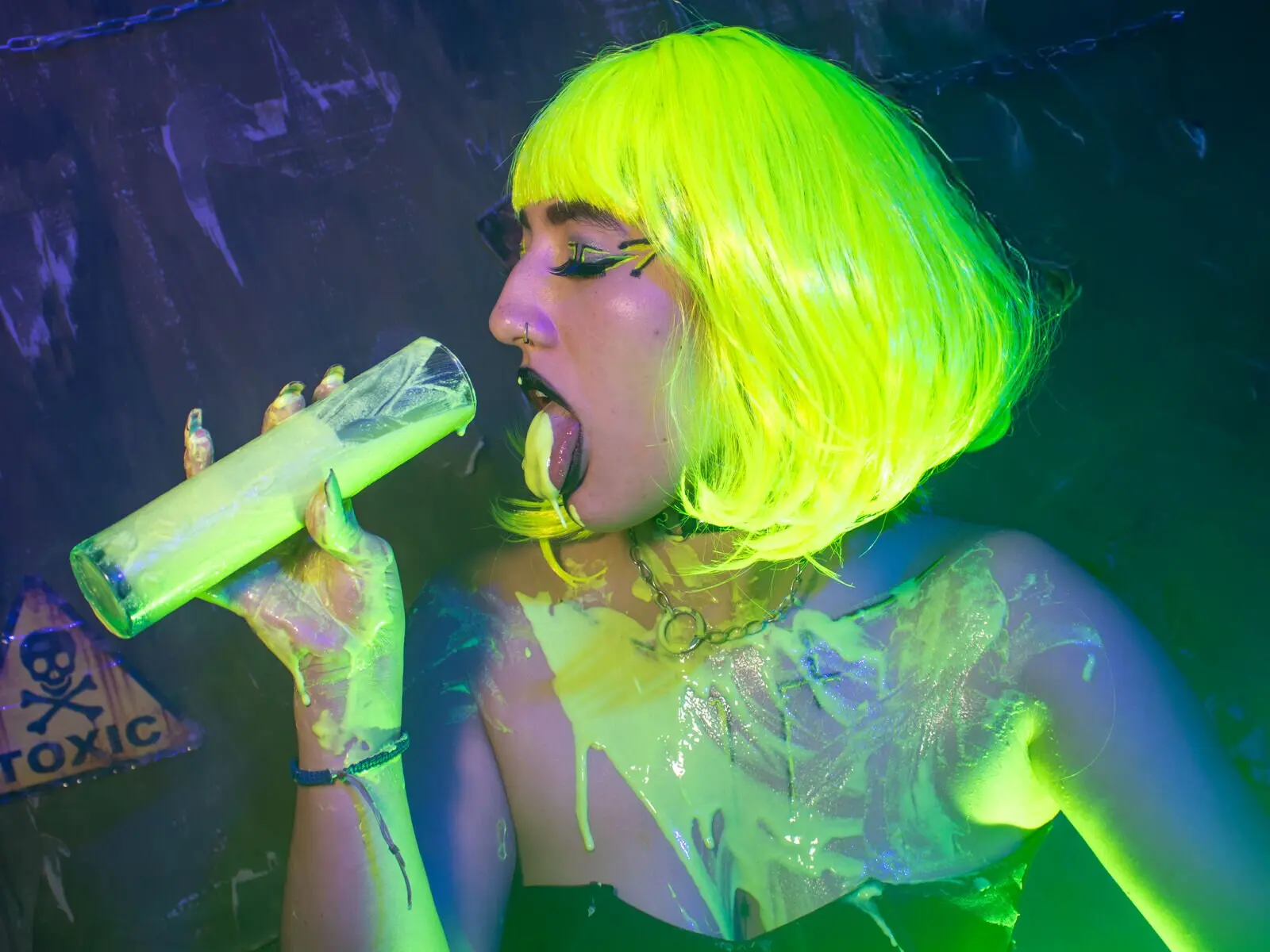 Discover CleodaraVenin VIP show