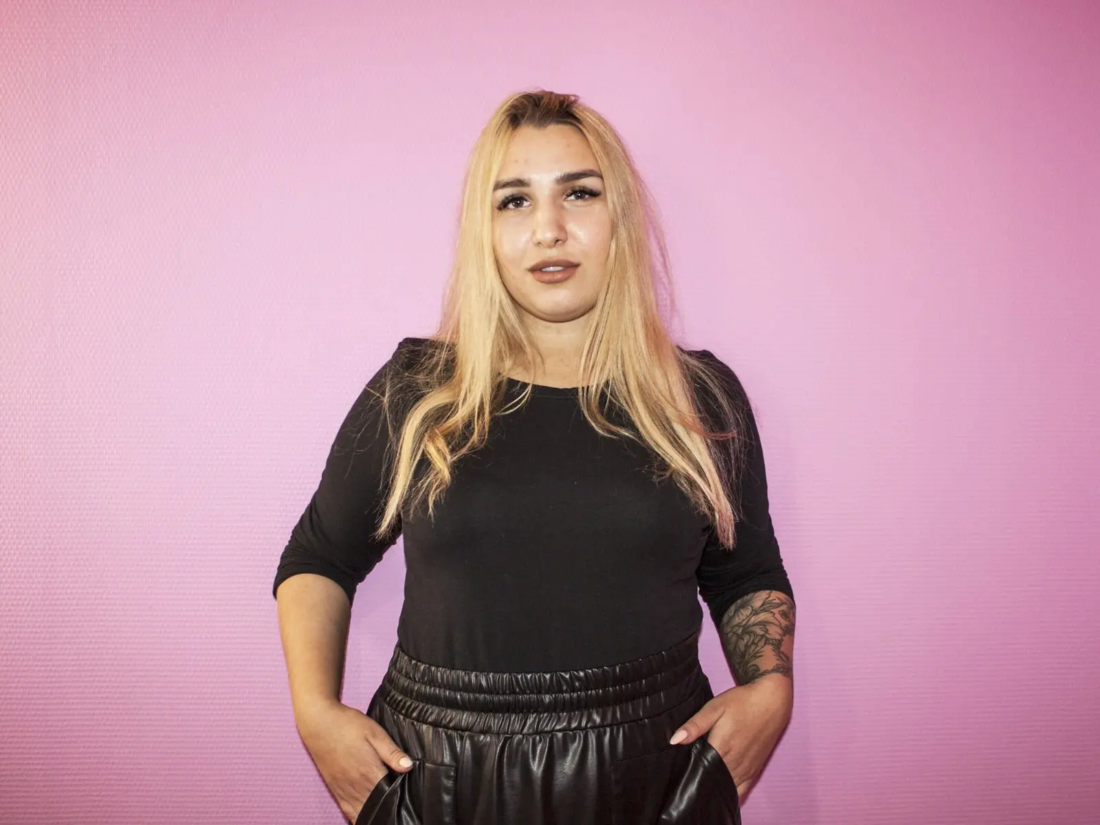 Discover ElaineHotty VIP show