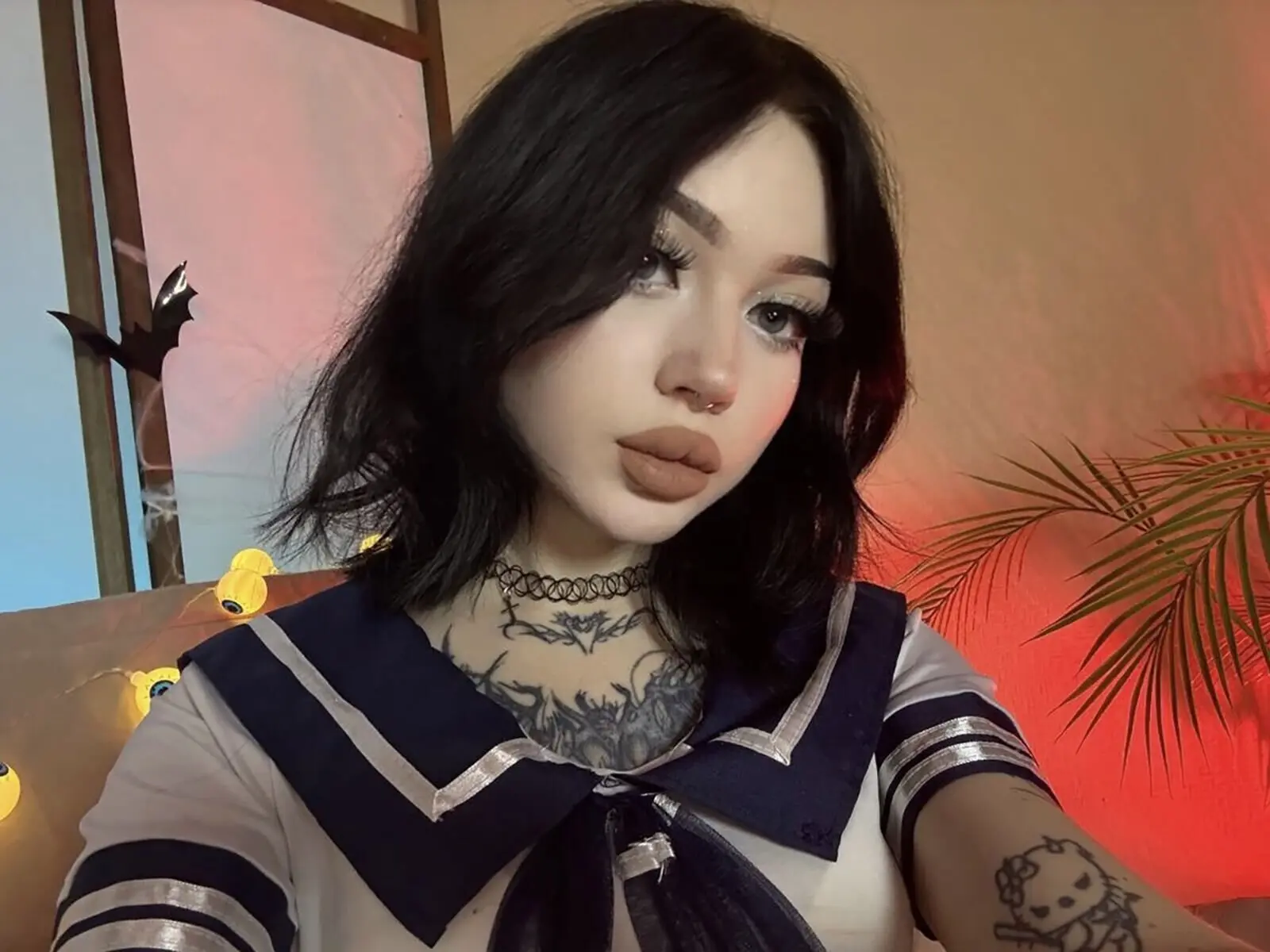 Discover EmmaKirks VIP show