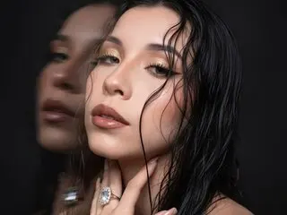 Discover GiannaNicols VIP show