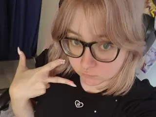 Discover HienCleare VIP show