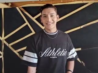 Discover JacoboWalton VIP show