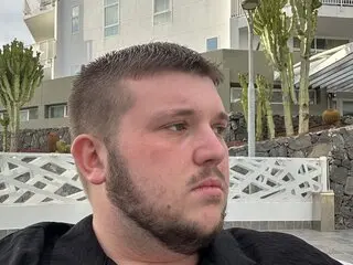 Discover JakeJay VIP show