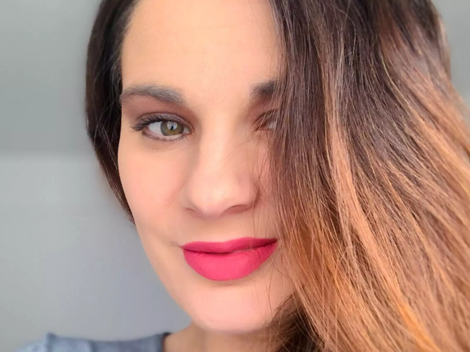 Discover JohannaGlow VIP show