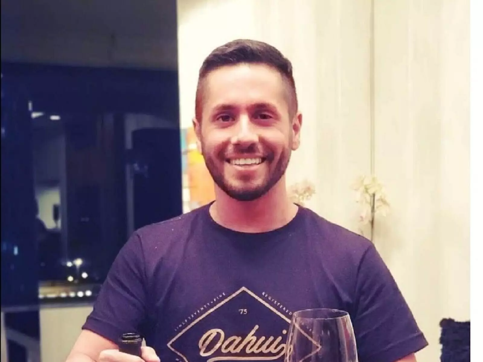 Discover JohnSmitch VIP show