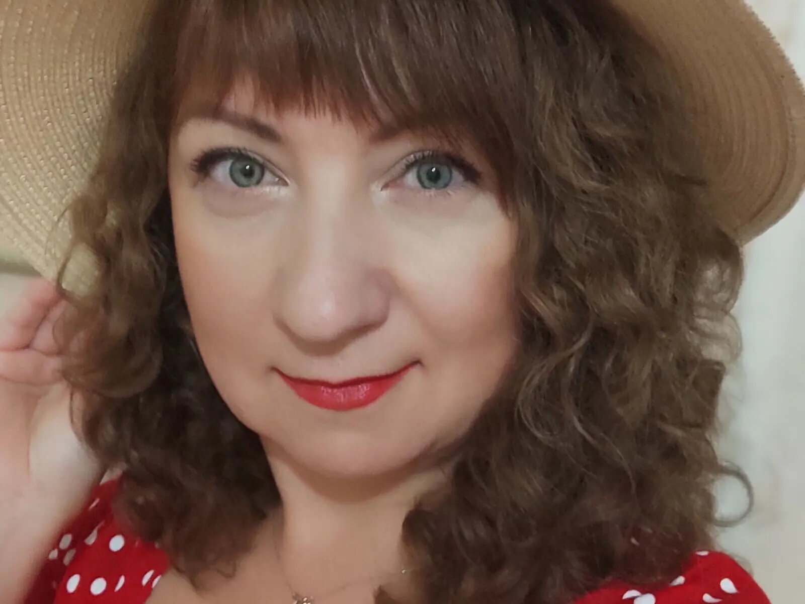 Discover JuliaRei VIP show