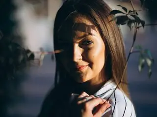 Discover KarinaSay VIP show