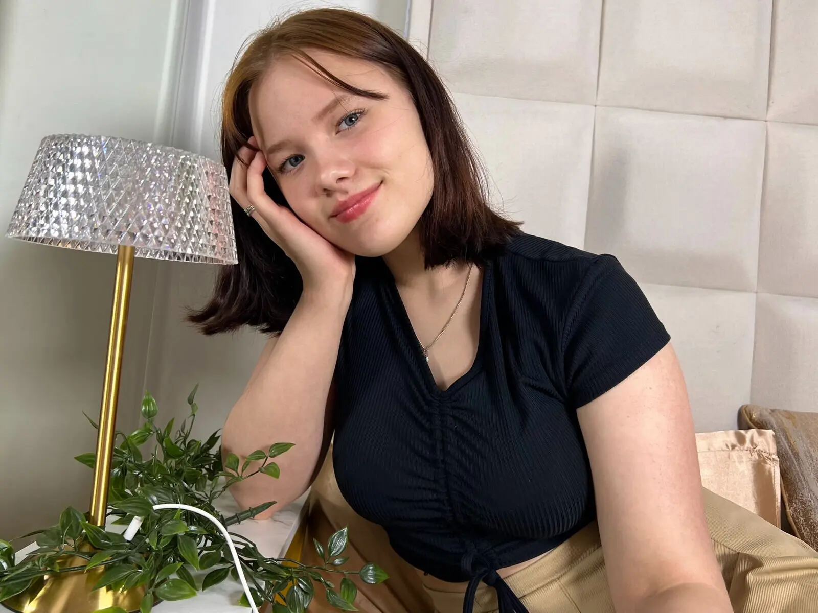 Discover KellyGerd VIP show