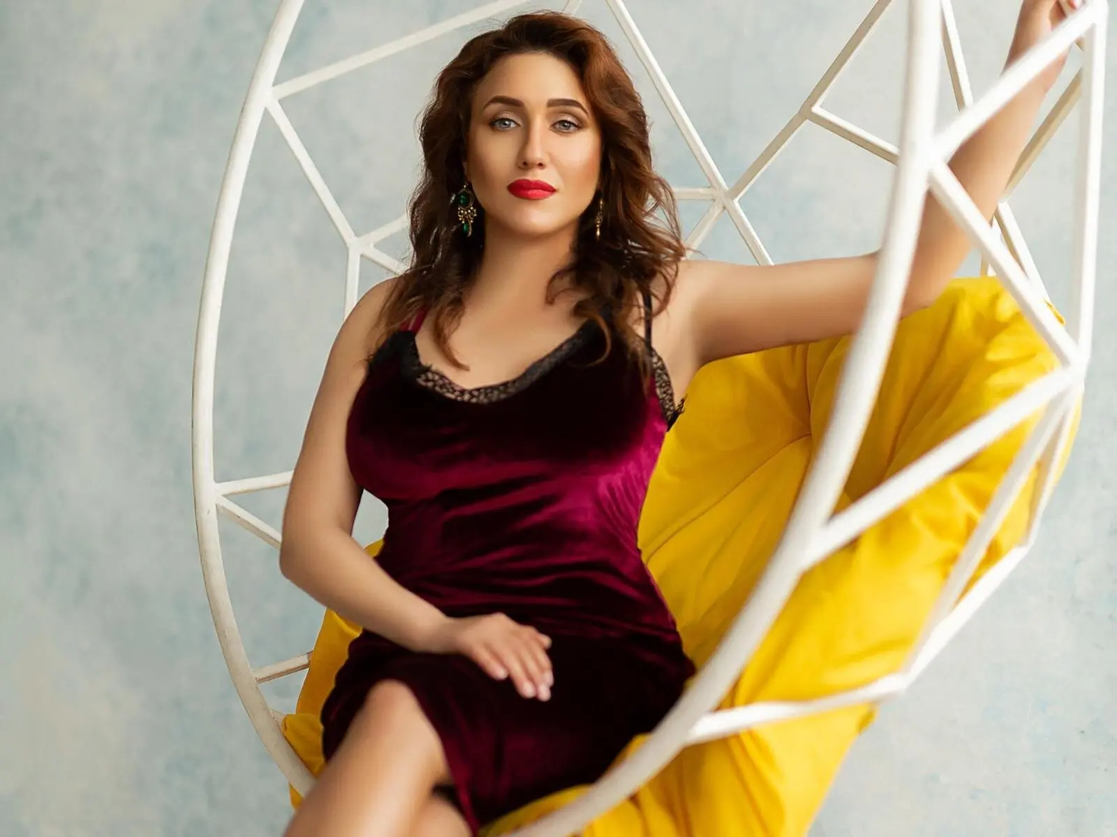 Discover KerolineRed VIP show