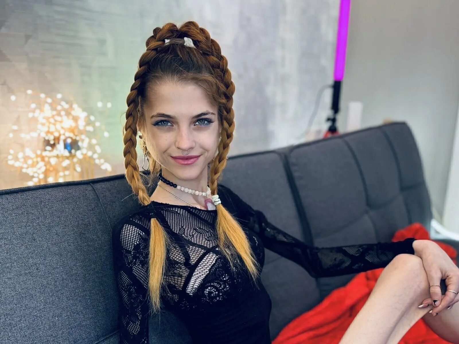 Discover KittyRaine VIP show