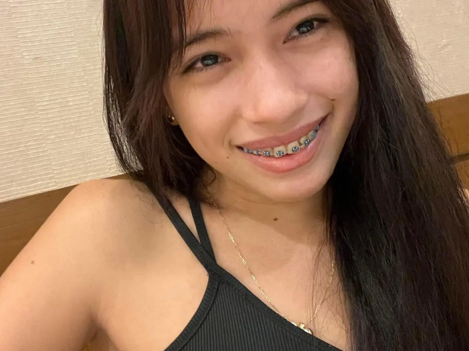 Discover KristinaLuxx VIP show