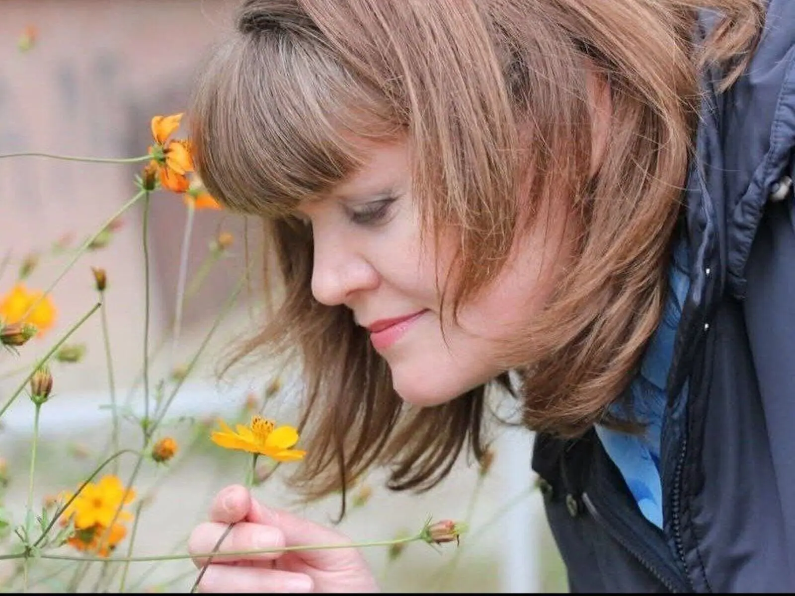 Discover LanaSunrises VIP show