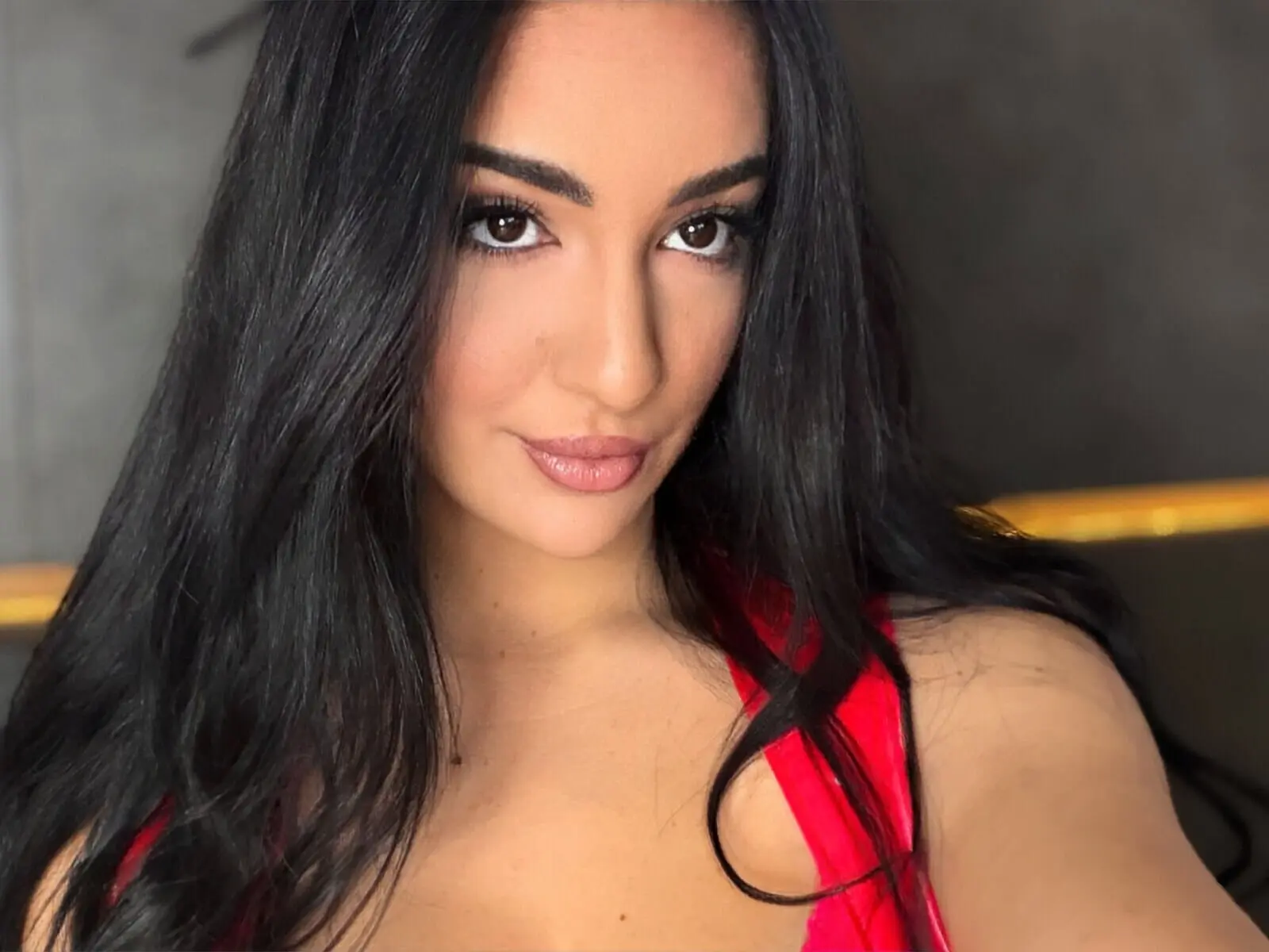 Discover LoraEve VIP show