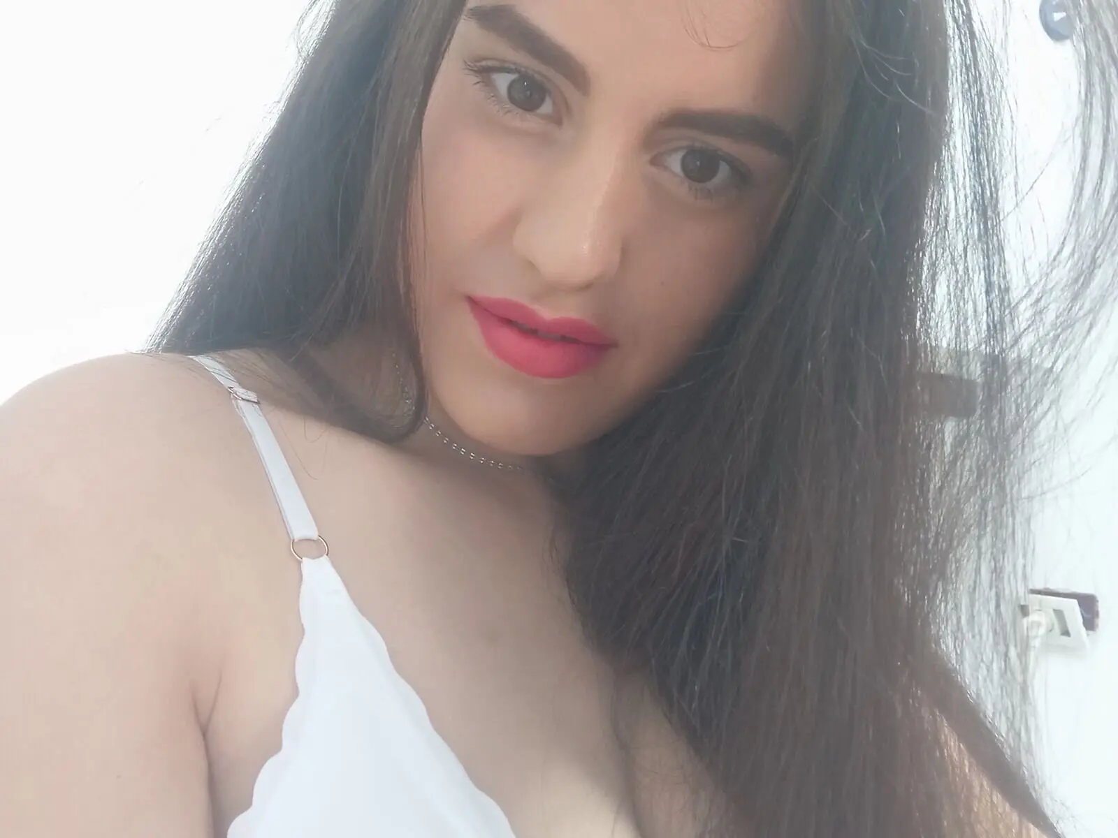 Discover LoredanaPopa VIP show