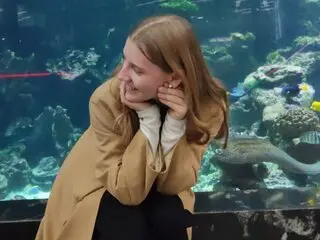 Discover LorettaBeninato VIP show