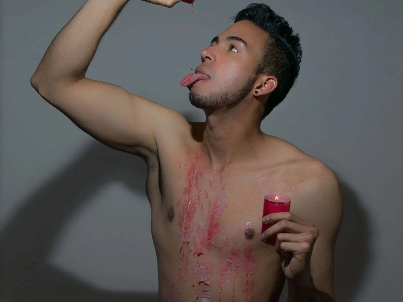 Discover LucianoEvans VIP show