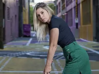 Discover LucyGolfer VIP show