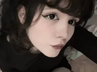 Discover LunaAchlis VIP show