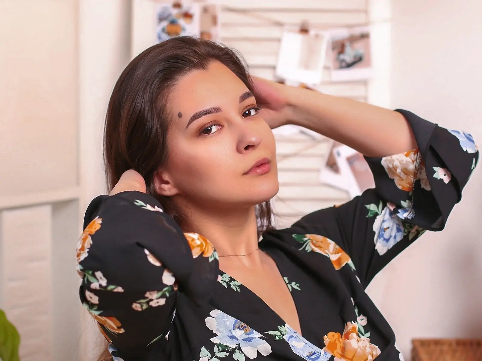 Discover MeganDevis VIP show