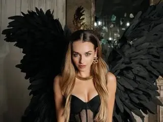 Discover MeganWebel VIP show