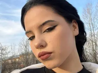 Discover NorineLampi VIP show