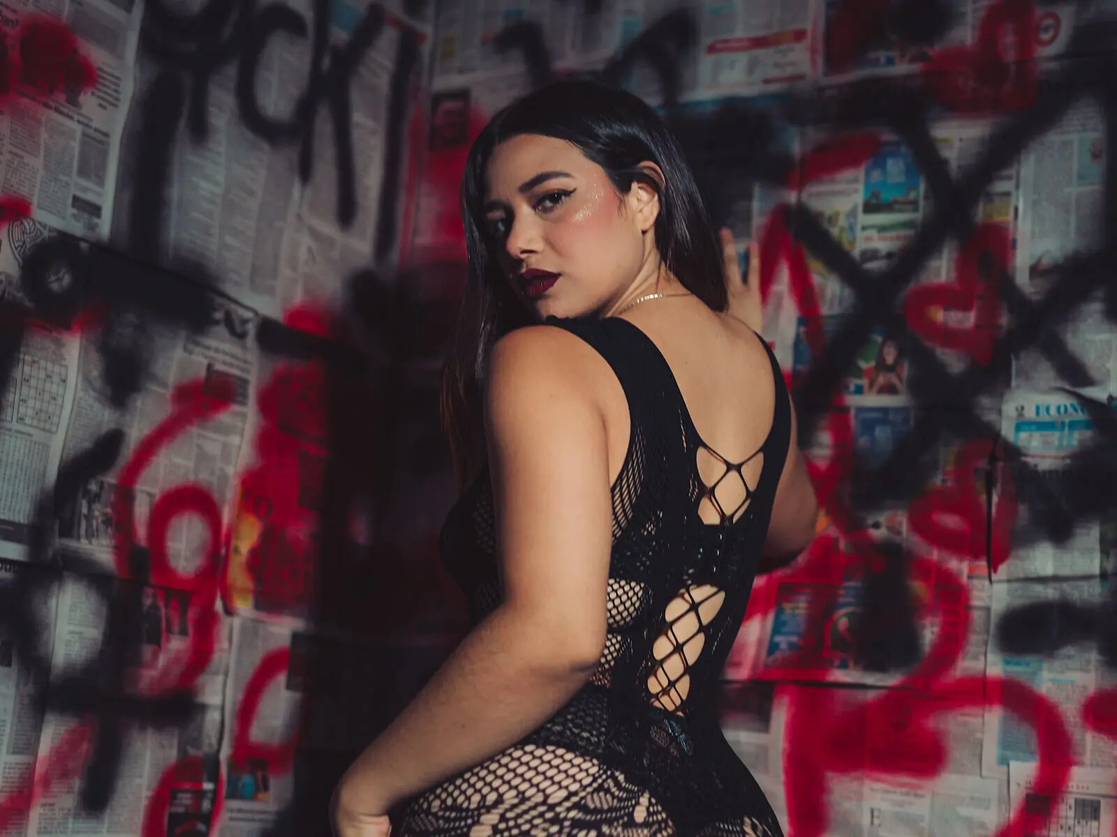 Discover SavannaEve VIP show
