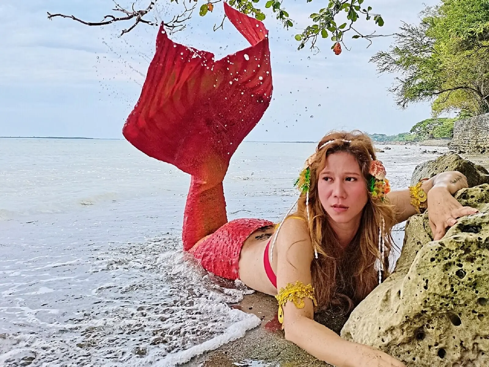 Discover SirenHilary VIP show