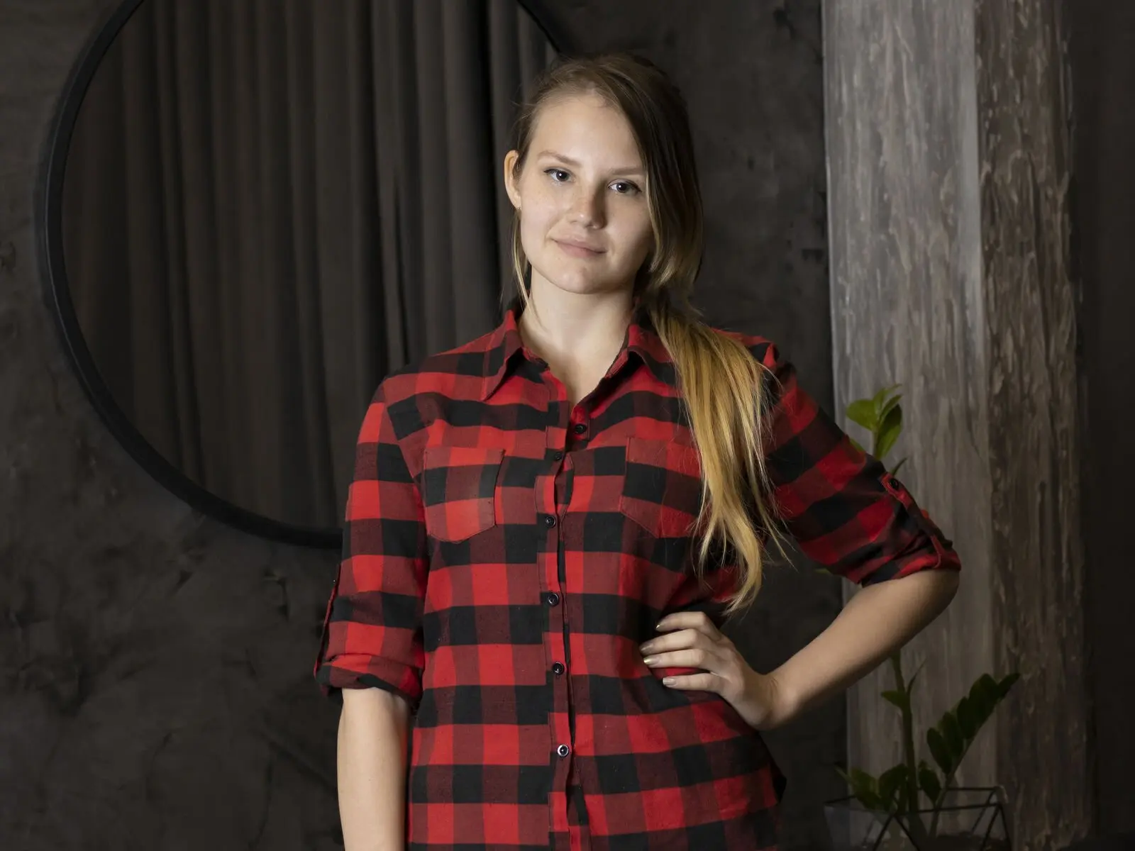 Discover TaraGibson VIP show