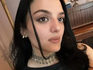 Discover ToraHunzelman VIP show